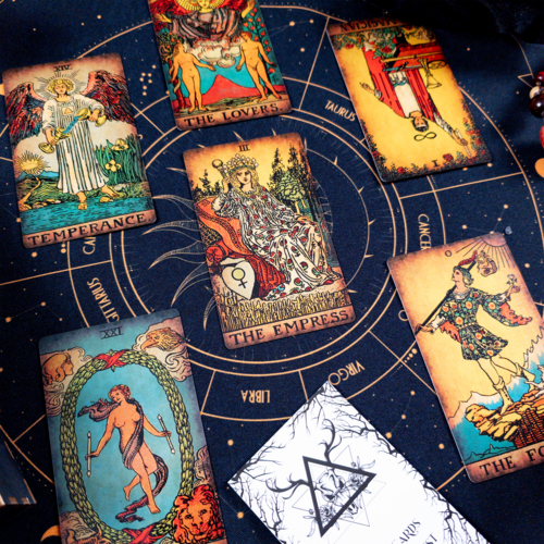 The Smith-Waite Tarot Borderless Vintage Eco Linen Tarot Cards