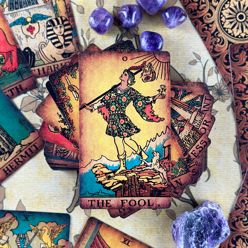 The Smith-Waite Tarot Borderless Vintage Eco Linen Tarot Cards