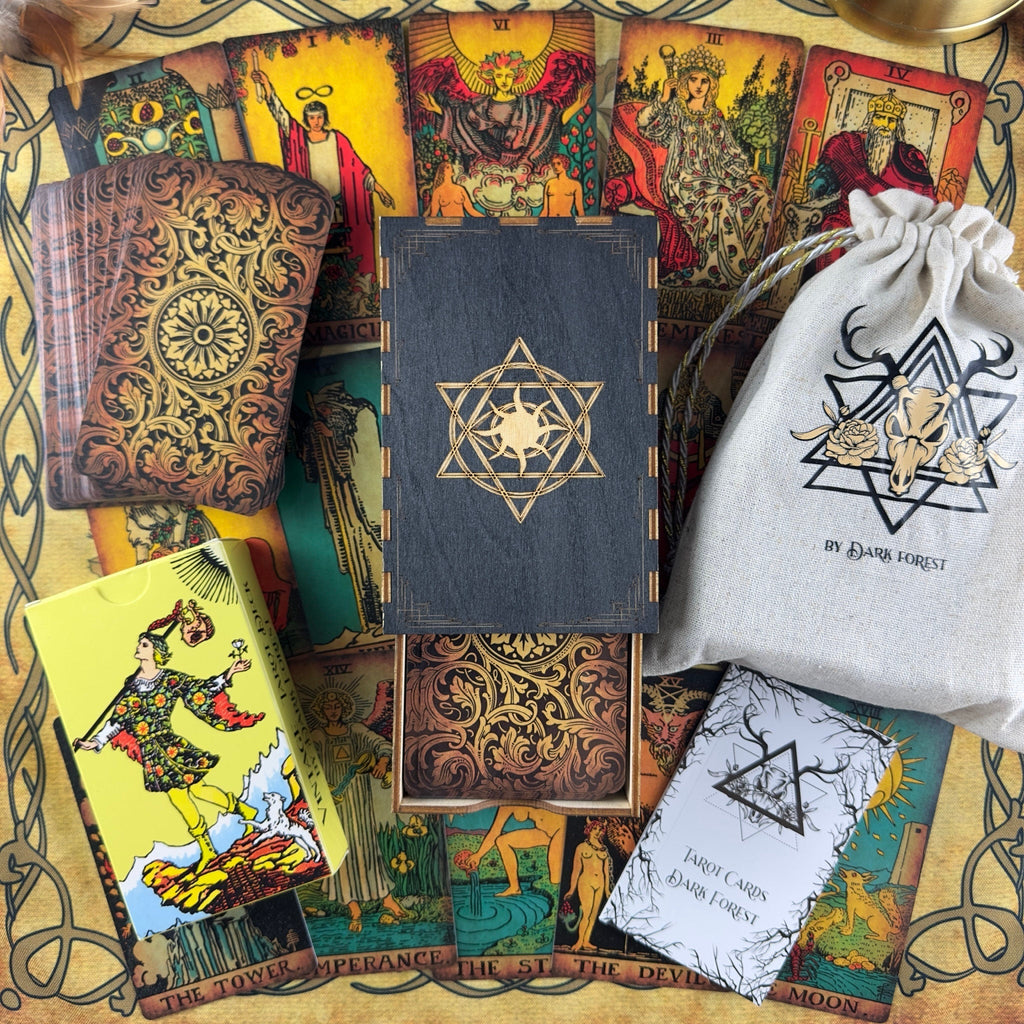The Smith-Waite Tarot Borderless Vintage Eco Linen Tarot Cards