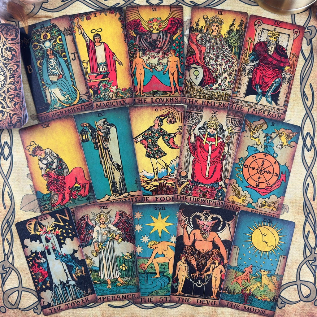 The Smith-Waite Tarot Borderless Vintage Eco Linen Tarot Cards